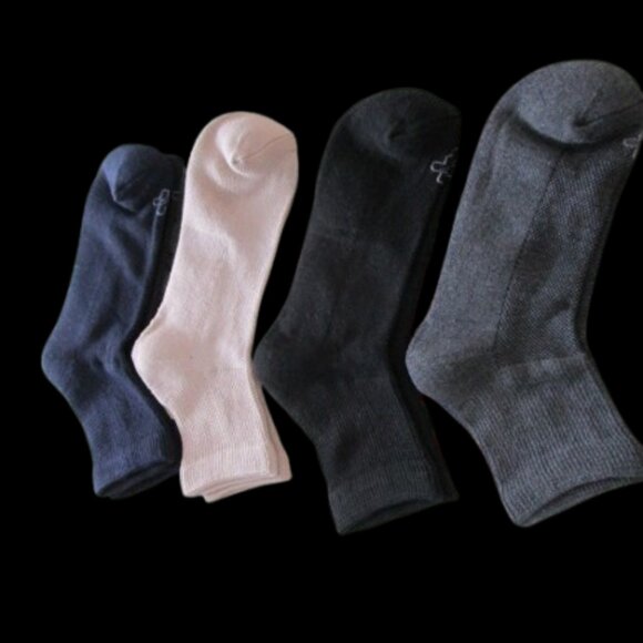 Doctor's Select SM 1/4 Heights Diabetics Compression Socks 4 pairs per box - Picture 2 of 4